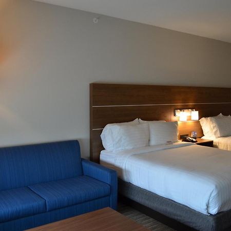 Holiday Inn Express & Suites - Charlotte Ne - University Area, An Ihg Hotel Exteriör bild