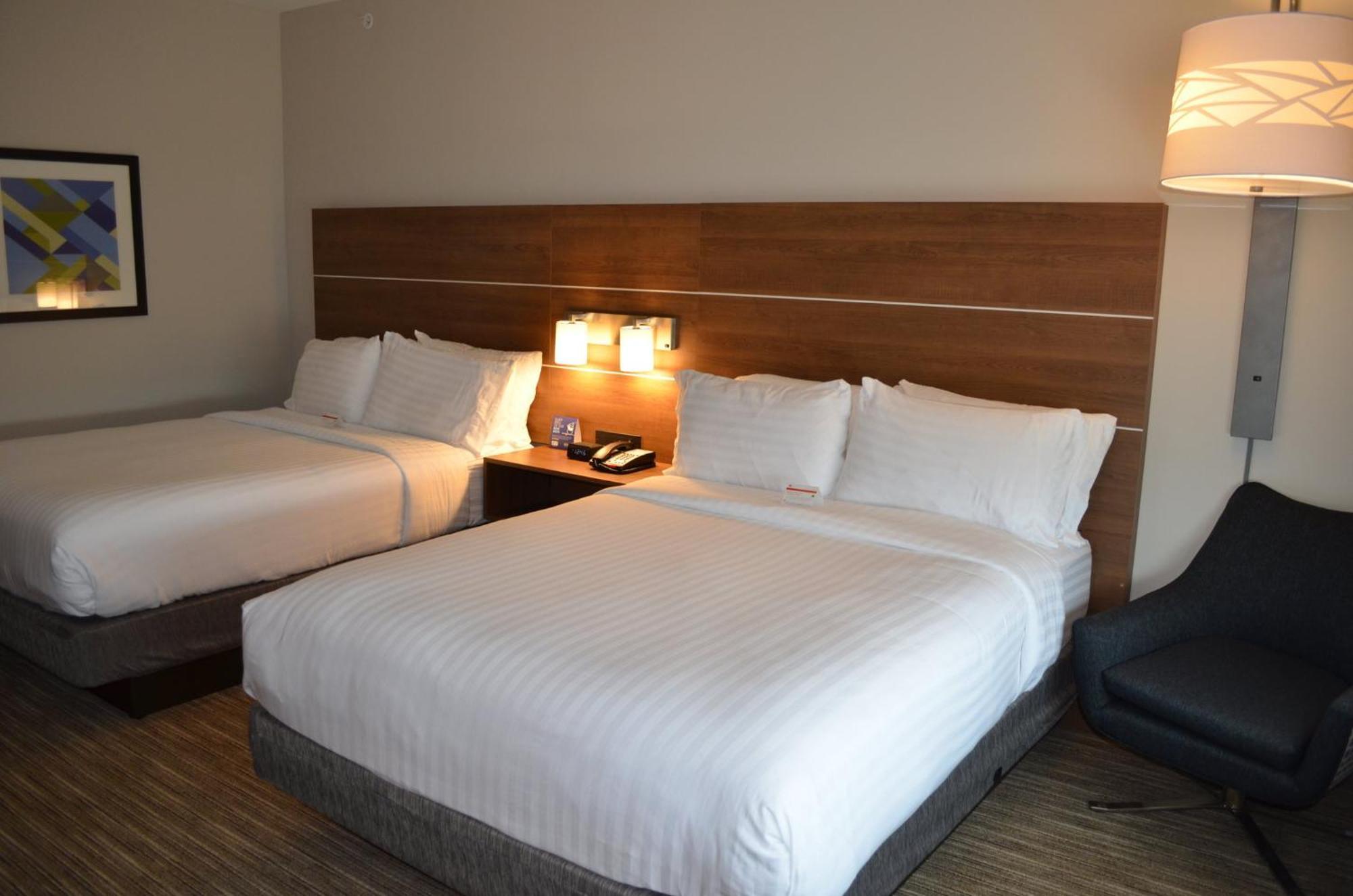 Holiday Inn Express & Suites - Charlotte Ne - University Area By Ihg Exteriör bild