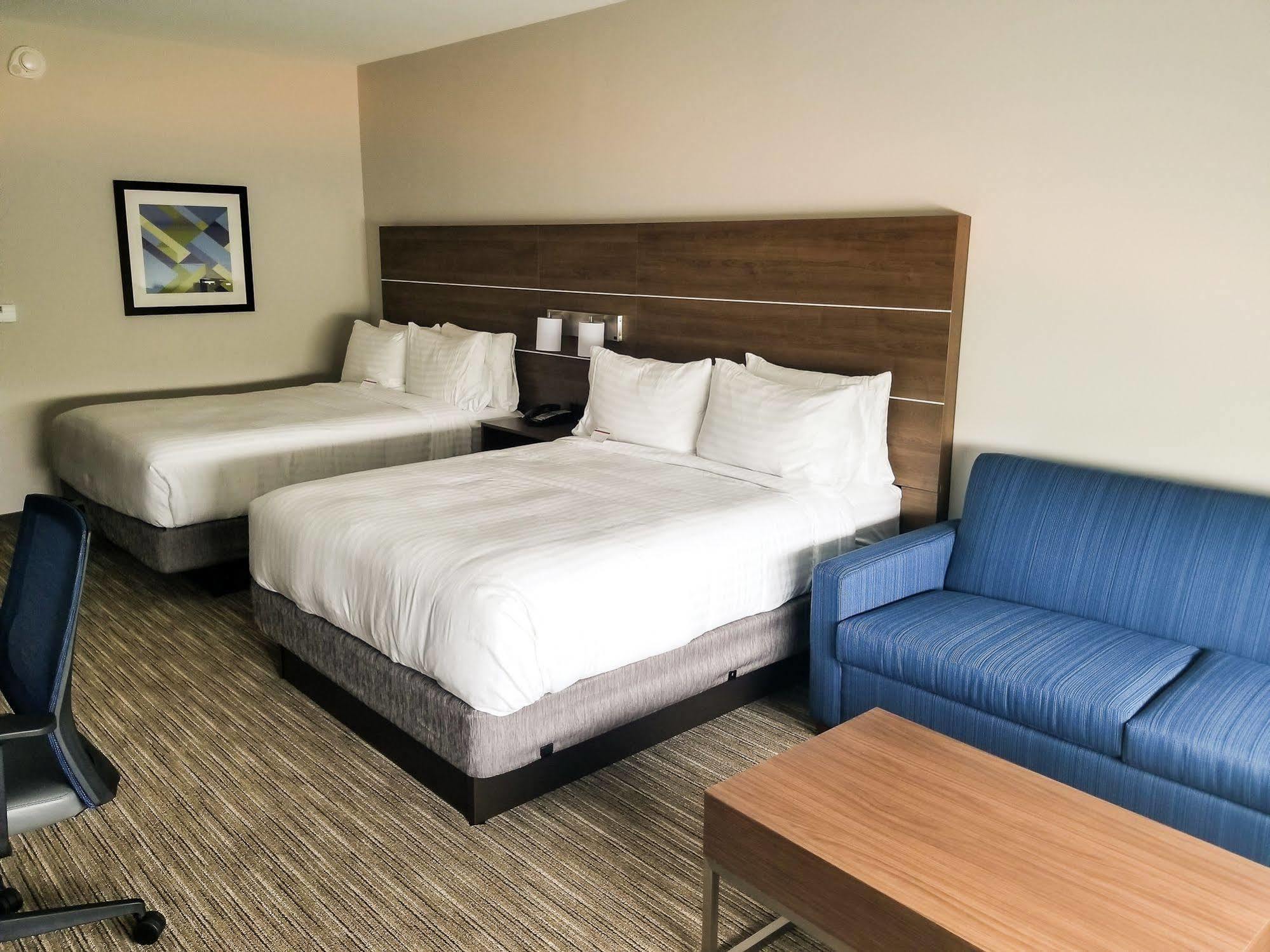 Holiday Inn Express & Suites - Charlotte Ne - University Area, An Ihg Hotel Exteriör bild