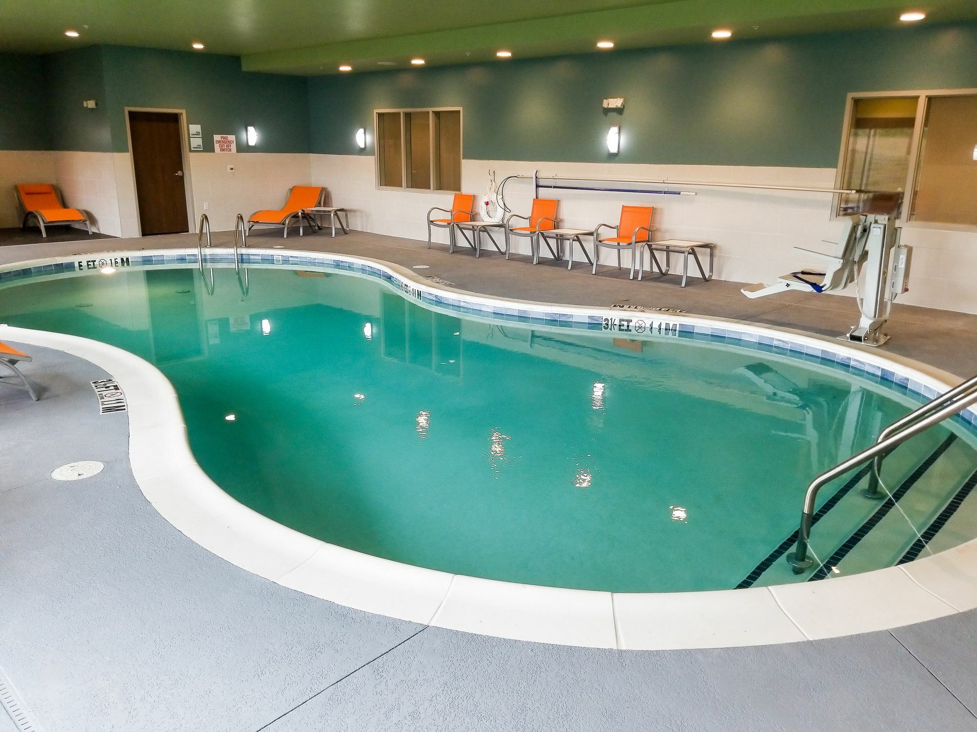 Holiday Inn Express & Suites - Charlotte Ne - University Area By Ihg Exteriör bild