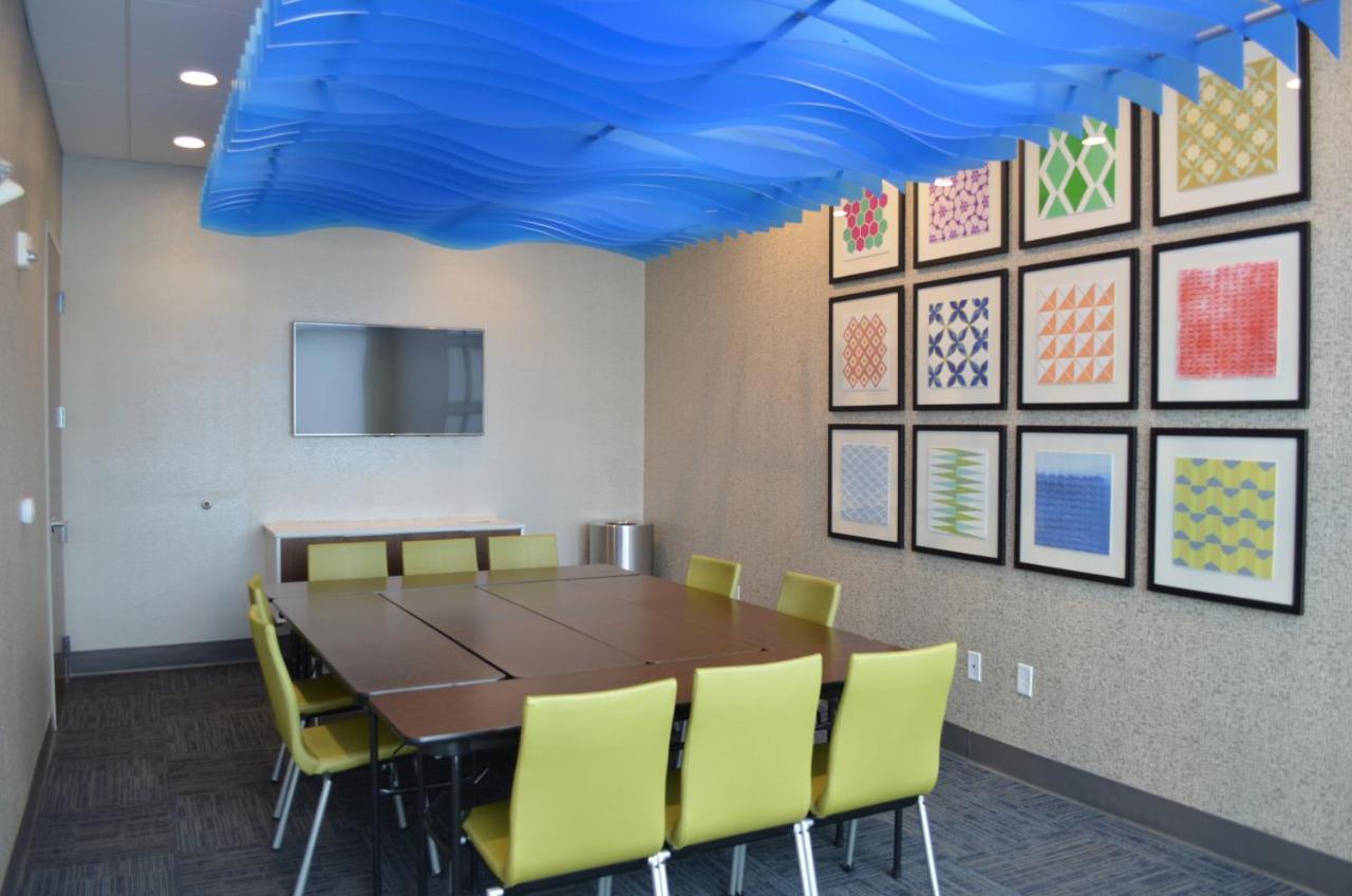 Holiday Inn Express & Suites - Charlotte Ne - University Area By Ihg Exteriör bild