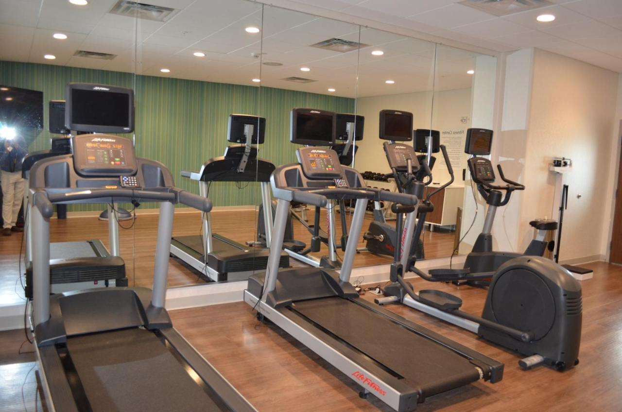 Holiday Inn Express & Suites - Charlotte Ne - University Area By Ihg Exteriör bild