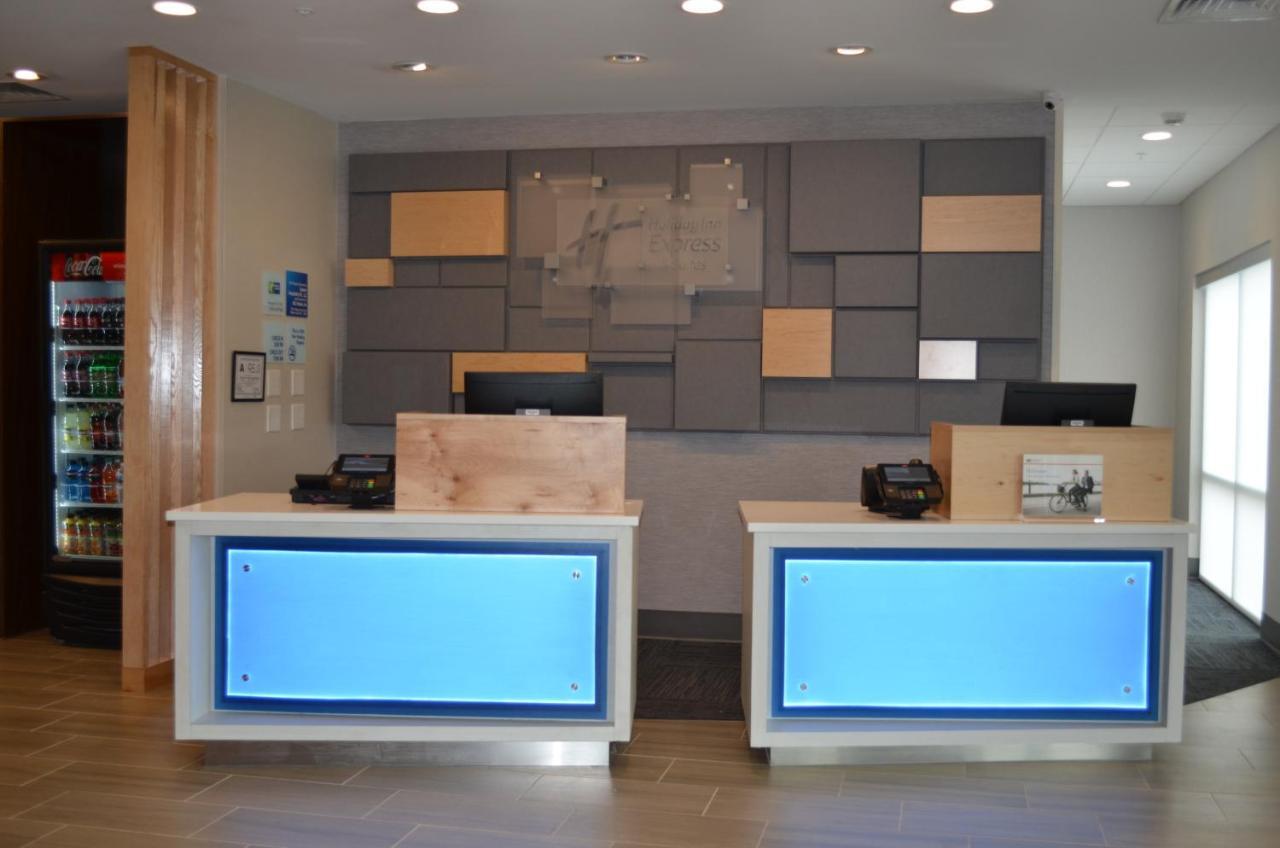 Holiday Inn Express & Suites - Charlotte Ne - University Area By Ihg Exteriör bild