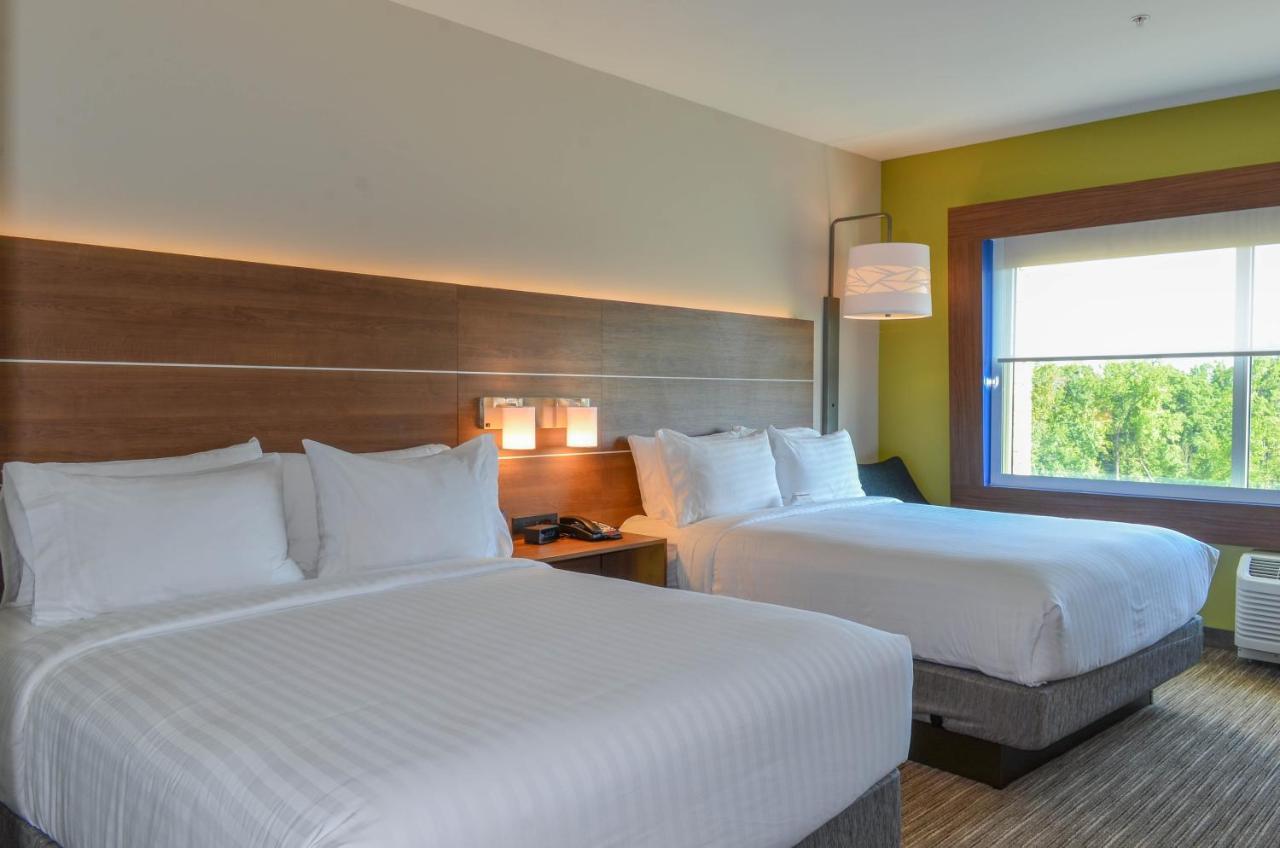 Holiday Inn Express & Suites - Charlotte Ne - University Area, An Ihg Hotel Exteriör bild