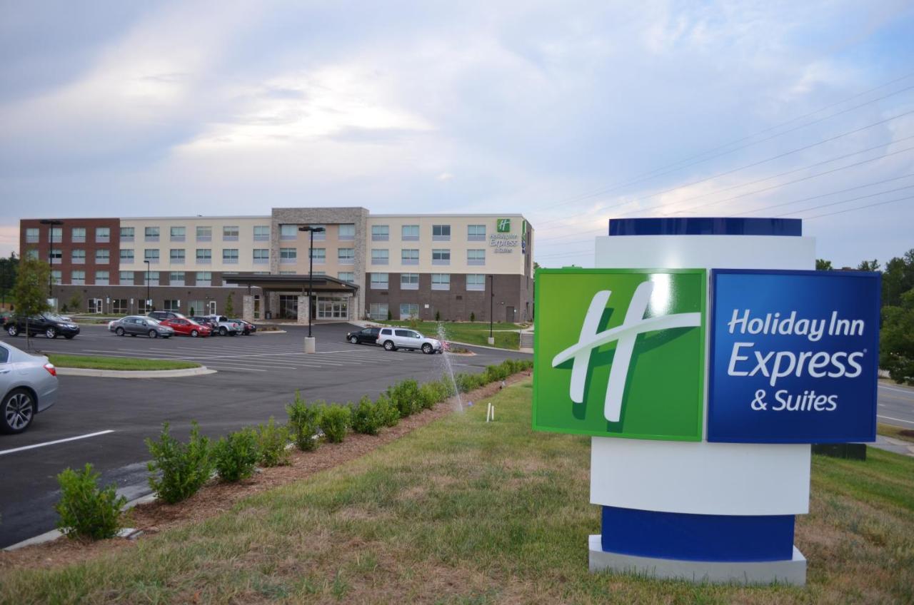 Holiday Inn Express & Suites - Charlotte Ne - University Area, An Ihg Hotel Exteriör bild